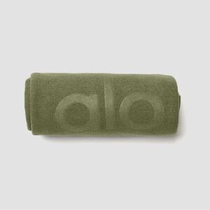 ALO Yoga Performance Towel